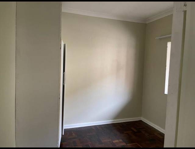 2 BEDROOM APARTMENT FOR SALE IN SIDWELL